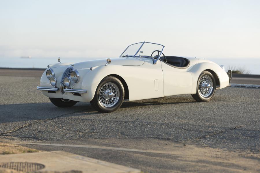  Jaguar XK120 Roadster White 1953 года  (фото 39 из 39)
